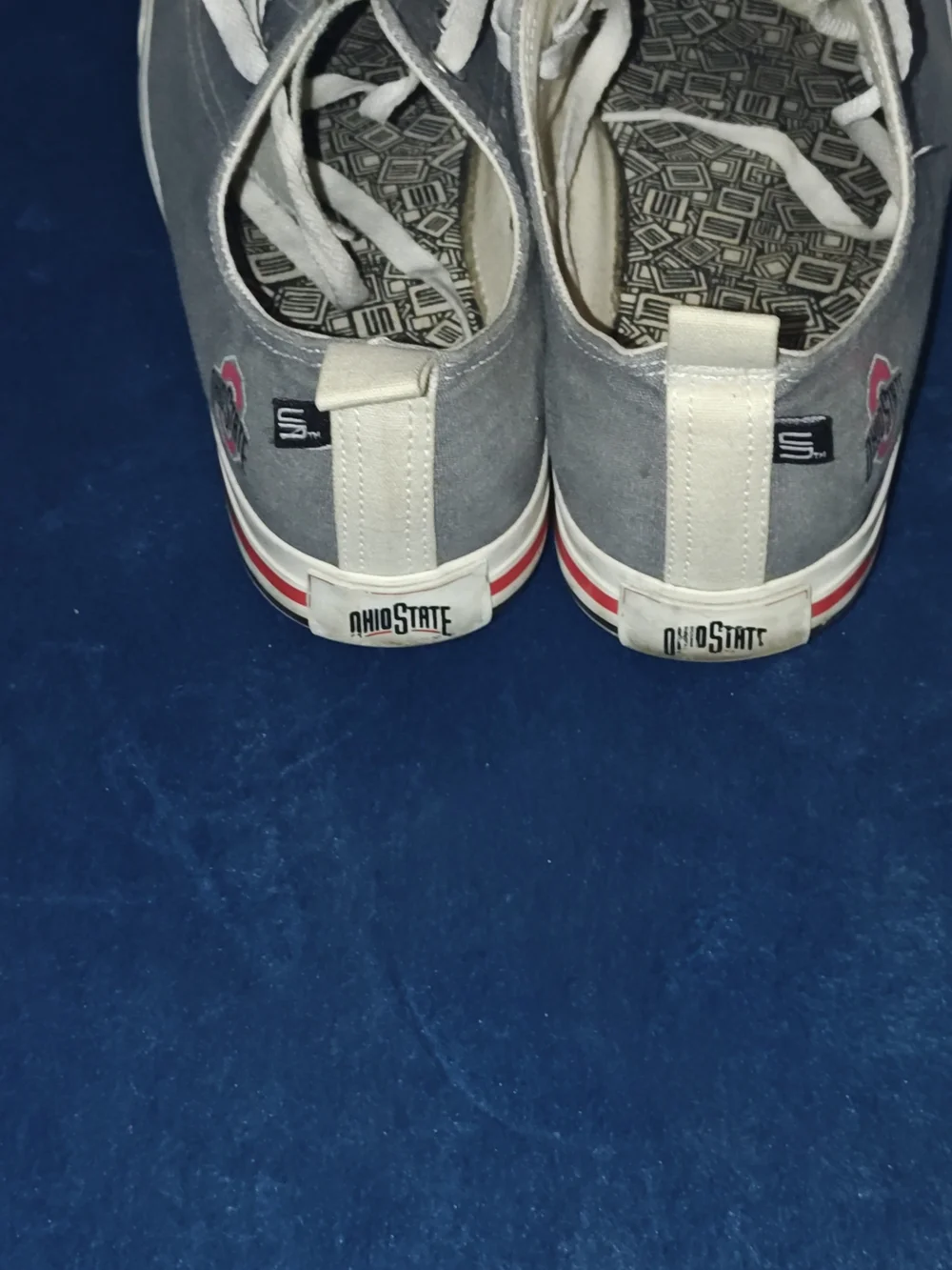 Skicks Unisex Ohio State Women's 10 Men's 8 Low Top Canvas Sneakers Gray & White